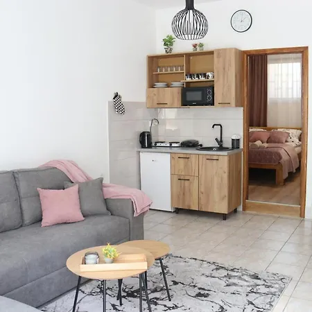 Eva Apartment *